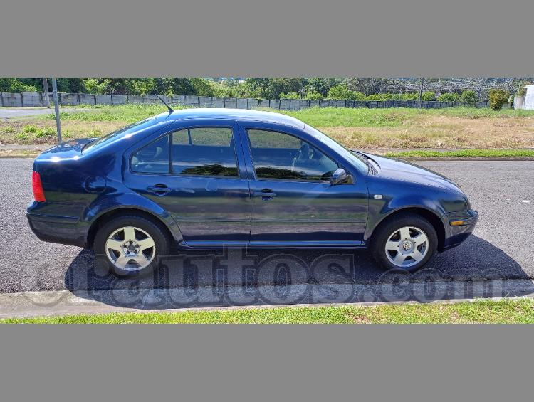Volkswagen JETTA 2003 - foto 1