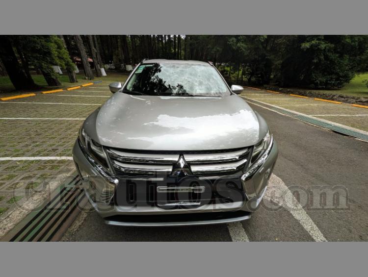 Mitsubishi ECLIPSE CROSS 2020 - foto 1
