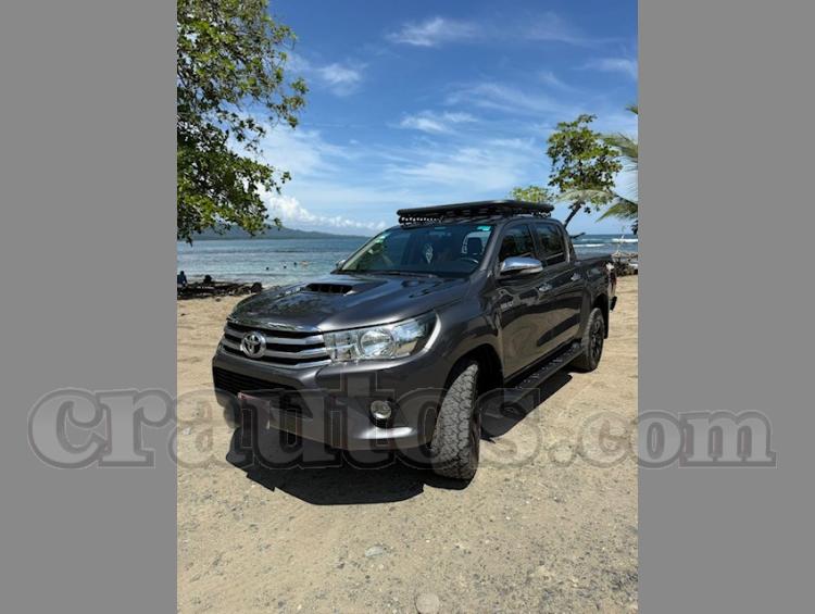 Toyota HILUX SRV 2017 - foto 1