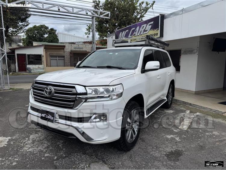 Toyota LAND CRUISER LC200 VX 2011 - foto 1