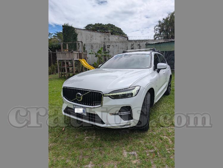 Volvo XC60 B5 2022 - foto 1