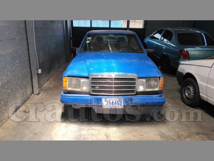 Mercedes Benz 300E W124 1987 - foto 1