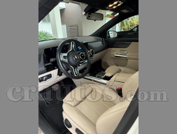 Mercedes Benz GLA 2021 - foto 1