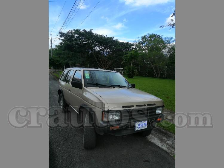 Nissan PATHFINDER 1991 - foto 1